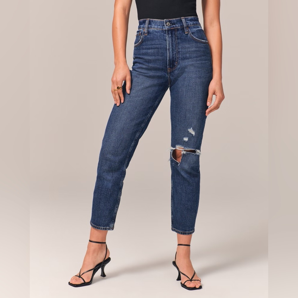 Abercrombie & Fitch High Rise Mom Jean distressed size 33 16